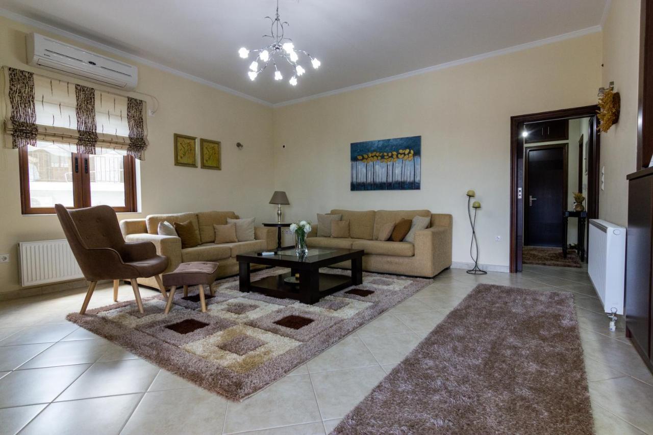 Katerina & Elia'S Family House Apartment Leonidio Ngoại thất bức ảnh