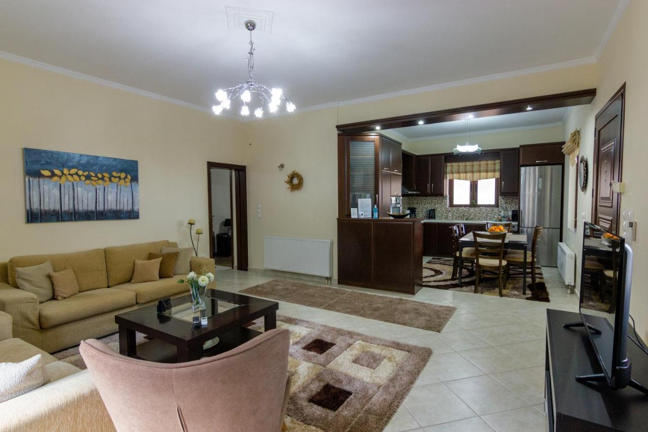 Katerina & Elia'S Family House Apartment Leonidio Ngoại thất bức ảnh
