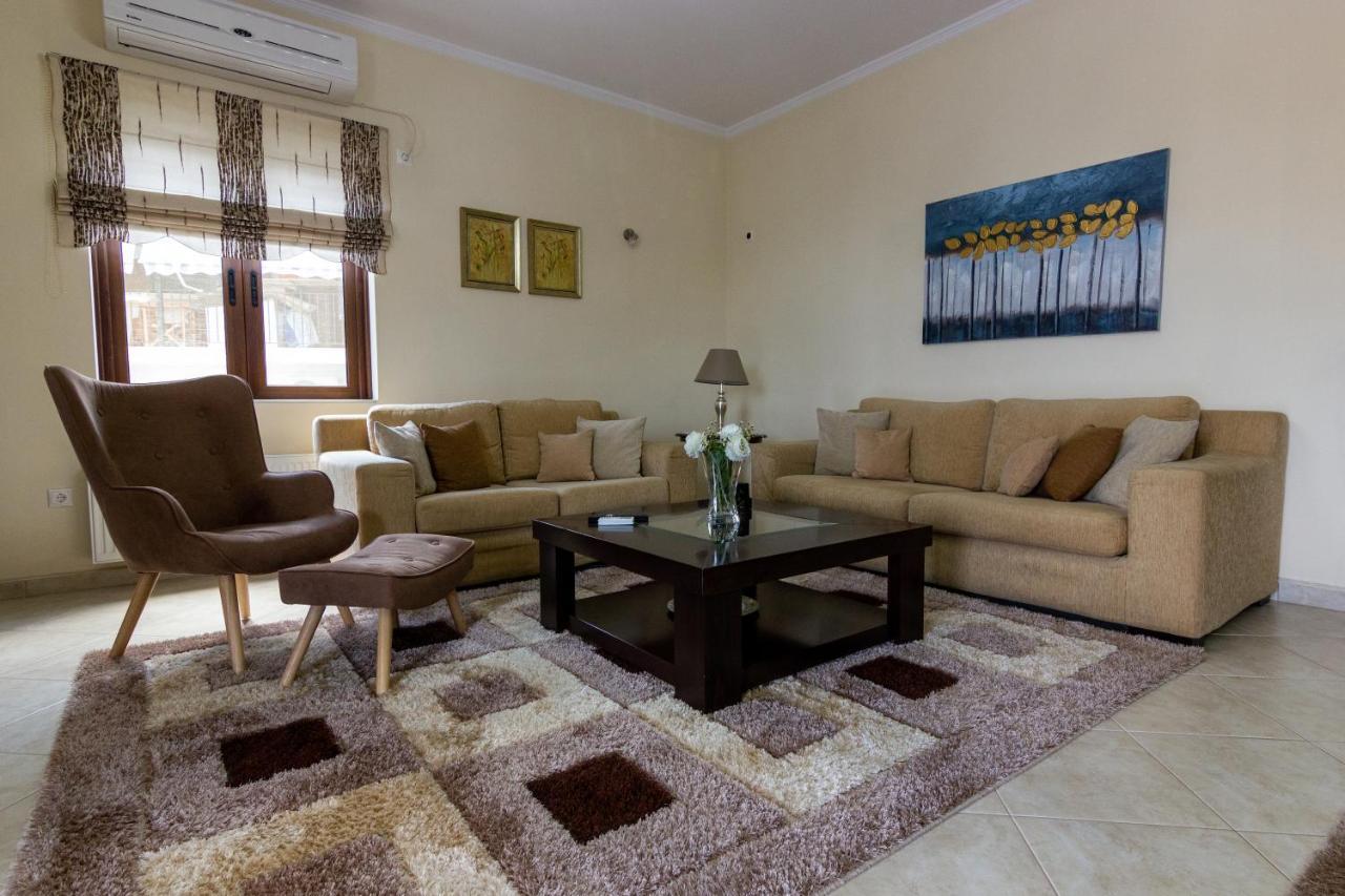 Katerina & Elia'S Family House Apartment Leonidio Ngoại thất bức ảnh