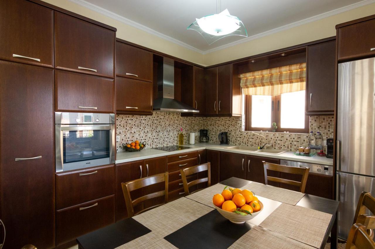 Katerina & Elia'S Family House Apartment Leonidio Ngoại thất bức ảnh
