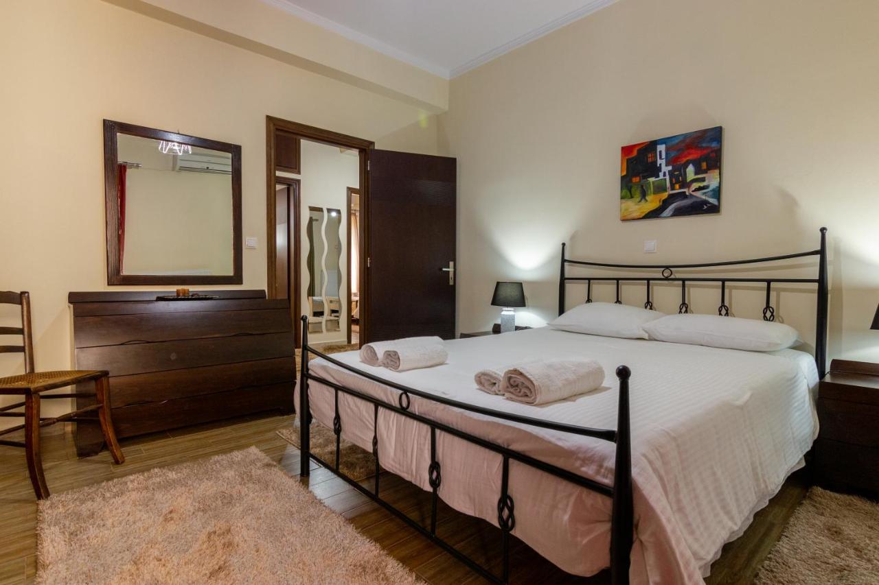 Katerina & Elia'S Family House Apartment Leonidio Ngoại thất bức ảnh
